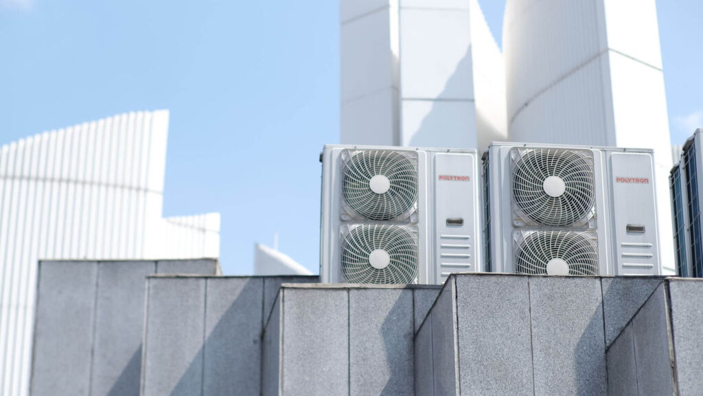 Enrad modular HVAC systems with energy-efficient cooling units and heat pumps using natural refrigerant R290