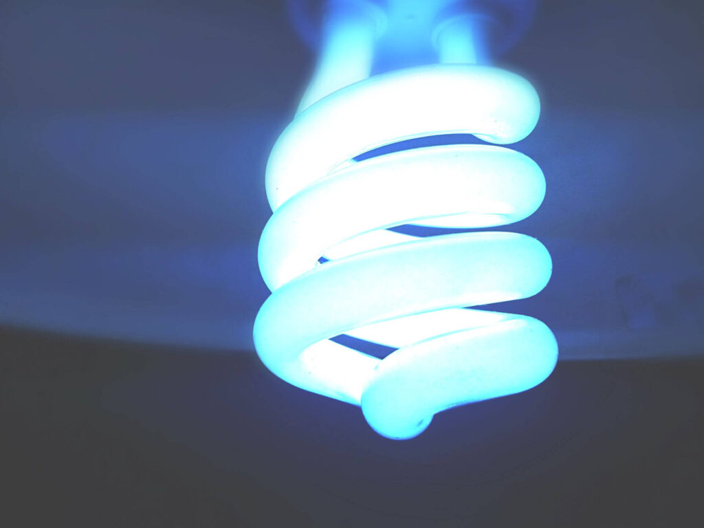 Energisparing med Enrad varmepumpe og kjølemaskin med naturlig propan for bærekraftige bygg