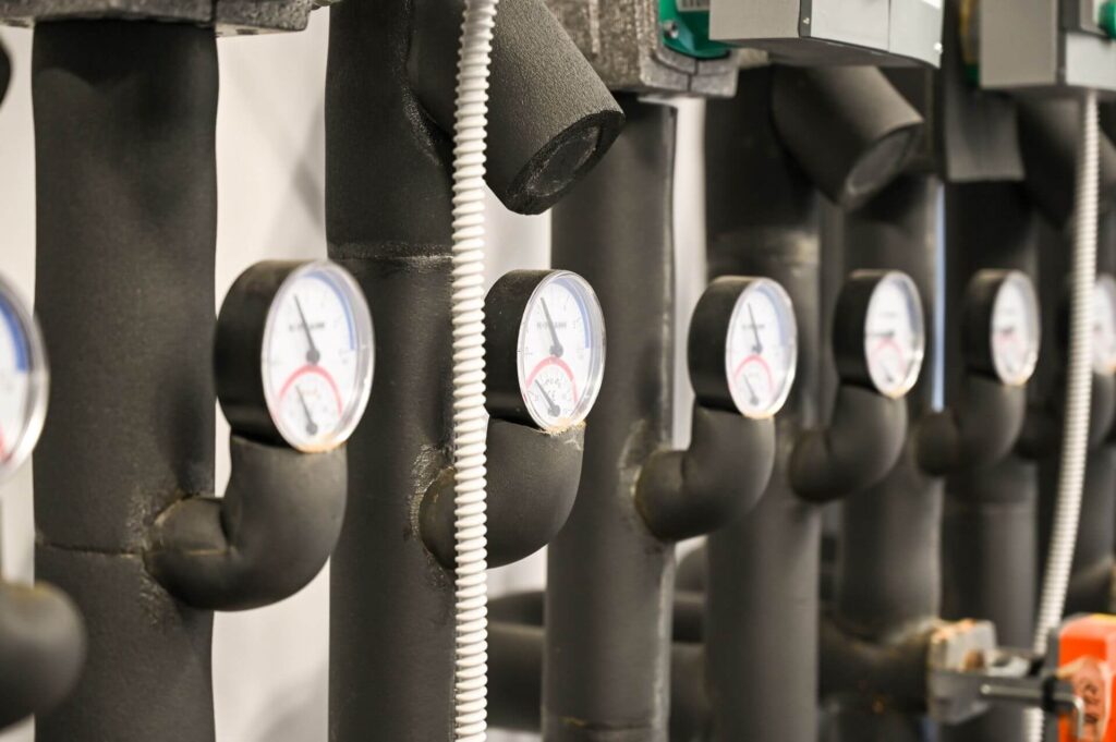 Enrad energy-efficient cooling unit with natural refrigerant R290 for sustainable commercial HVAC